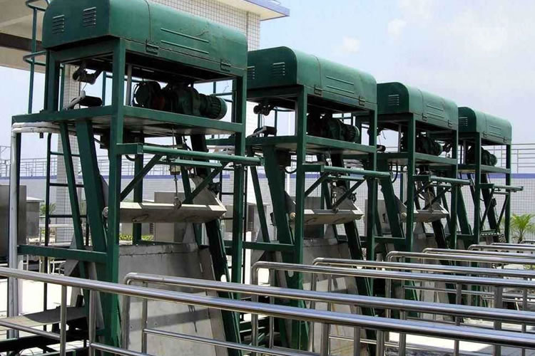 鋼絲繩格柵清污機(jī)
